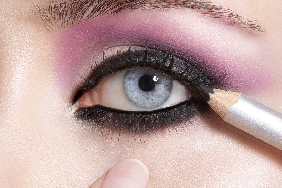 enhancing-your-natural-eye-color