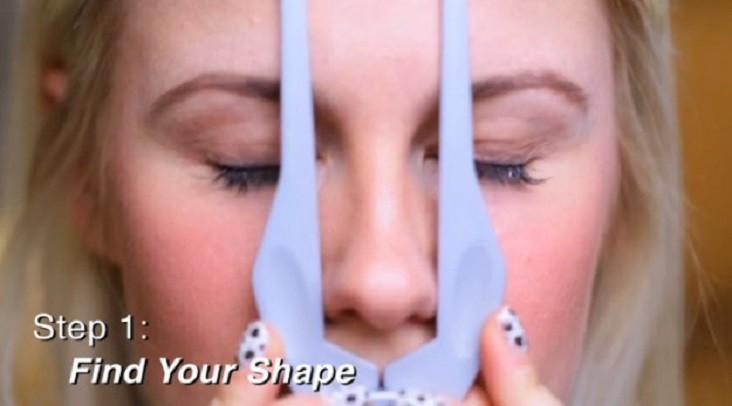 Eyebrow Shaping 01