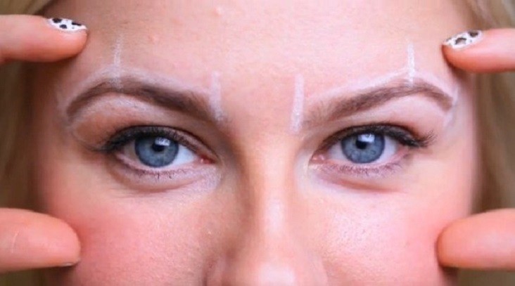Eyebrow Shaping 04