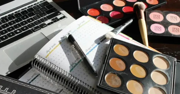 3 Digital Marketing Must-Haves a Freelance Makeup Artist Needs