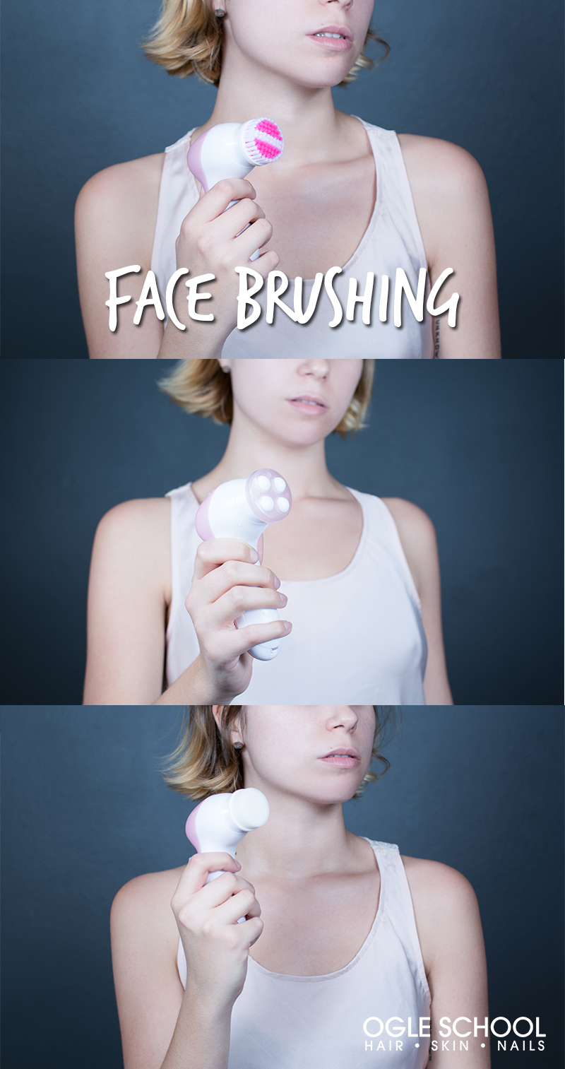 02-face-brushing