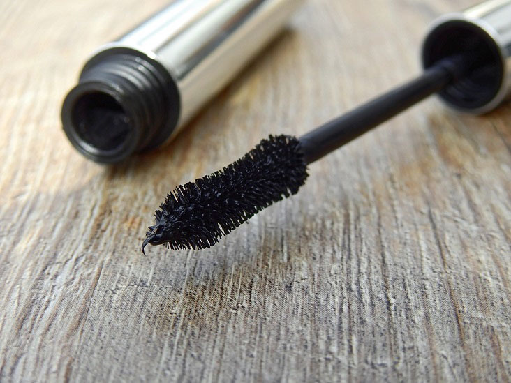 mascara wand