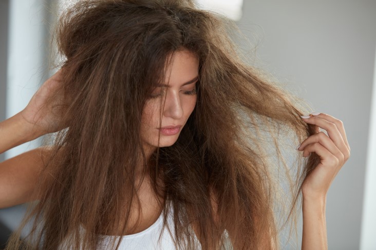 identifying frizzy hair issues