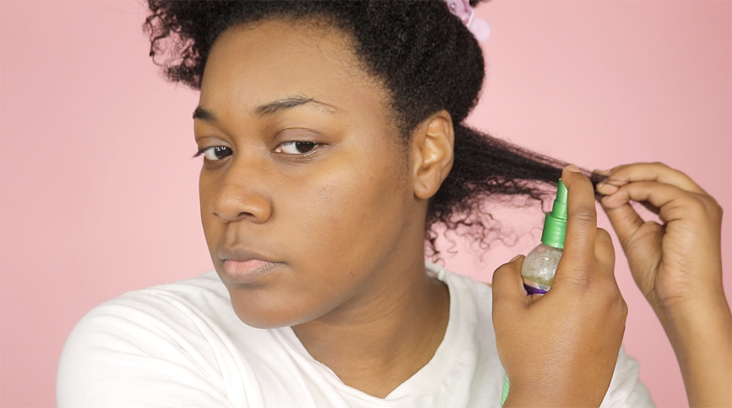 helpful tips to detangle naturally curly hair