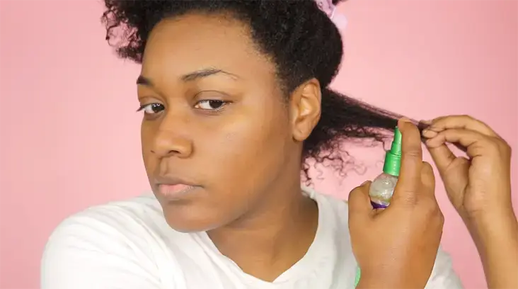helpful tips to detangle naturally curly hair