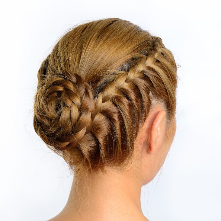 beautiful hair bun style options