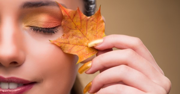 autumn themed eye makeup featured