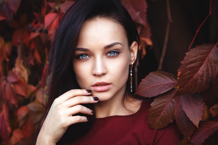 darker makeup look for autumn