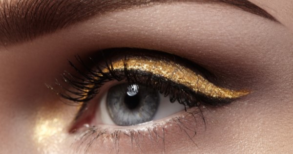 gold eye shadow styles