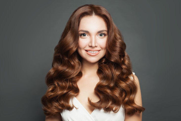 Best Ways To Curl Your Hair Without Heat Treatments