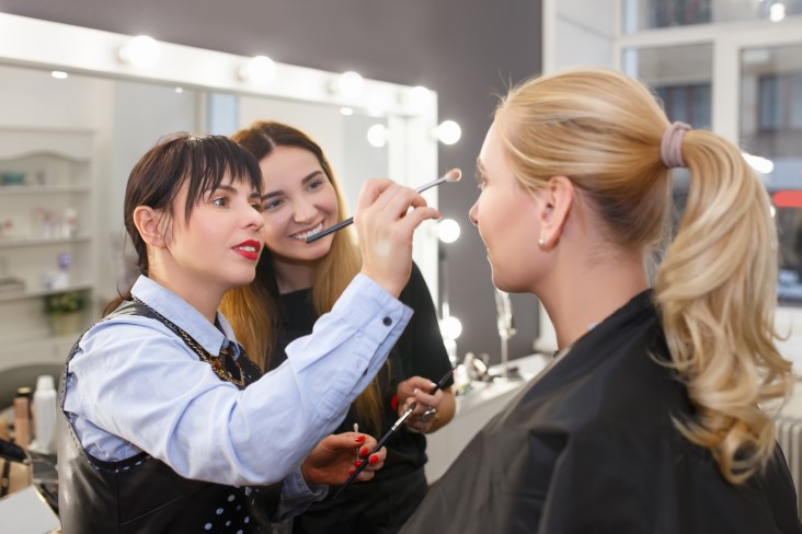 Cleverly funding your cosmetology schooling