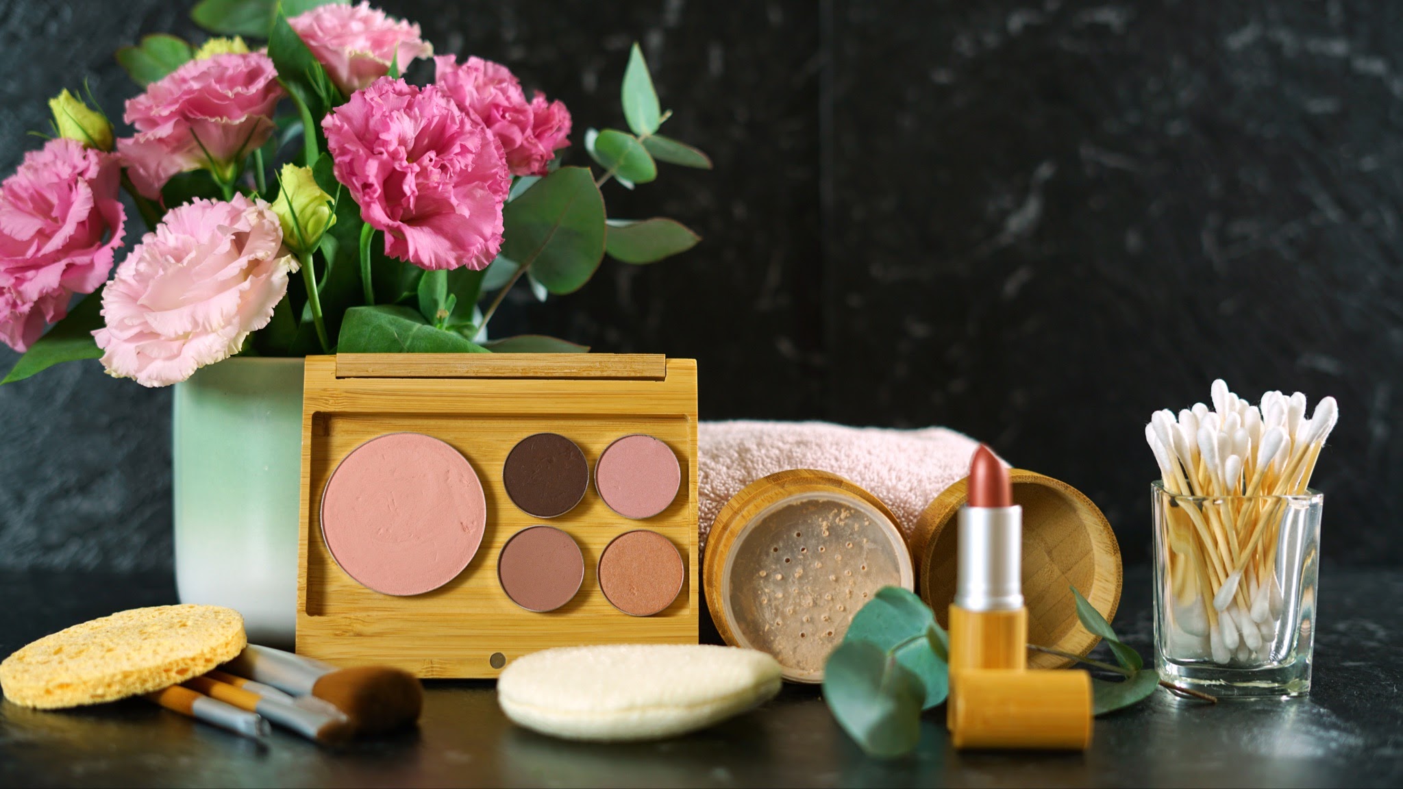 Eco-Friendly Makeup: The Future of the Beauty Industry