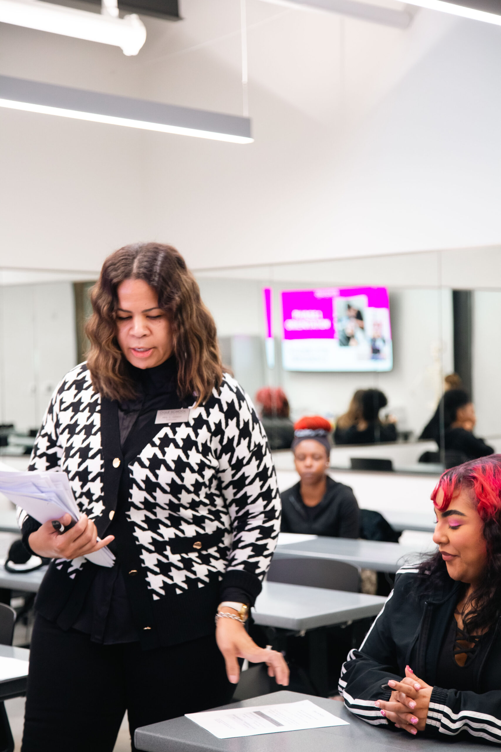 0F4A0737 Ogle school instructors teach ogle school cosmetology students