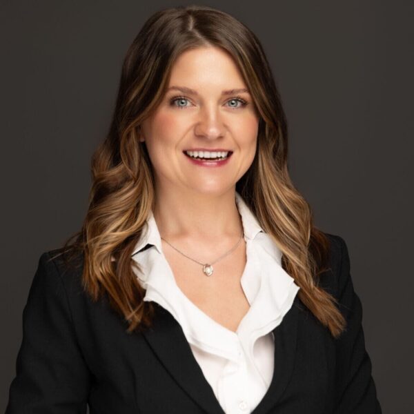 Image of Lindsay Worthen, Ogle School cosmetologist and beauty education specialist